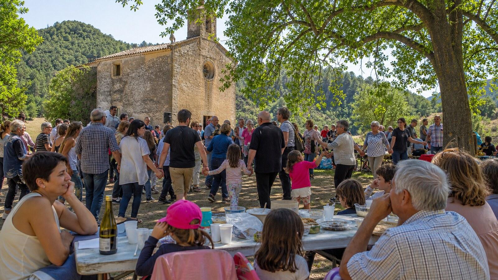 Your First Catalan Aplec: How to Join Respectfully